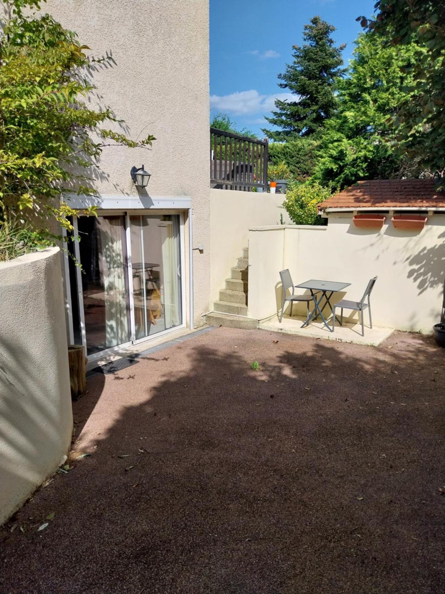 Beau Studio T1 A 30 Km De Paris Saint-Germain-lès-Corbeil Eksteriør bilde